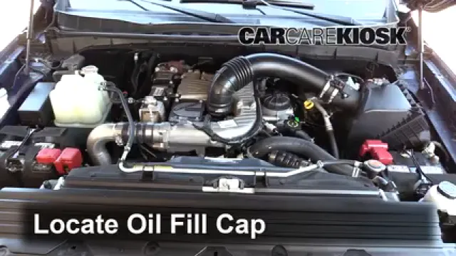 2018 Nissan Titan XD SL 5.0L V8 Turbo Diesel Huile Ajouter de l'huile